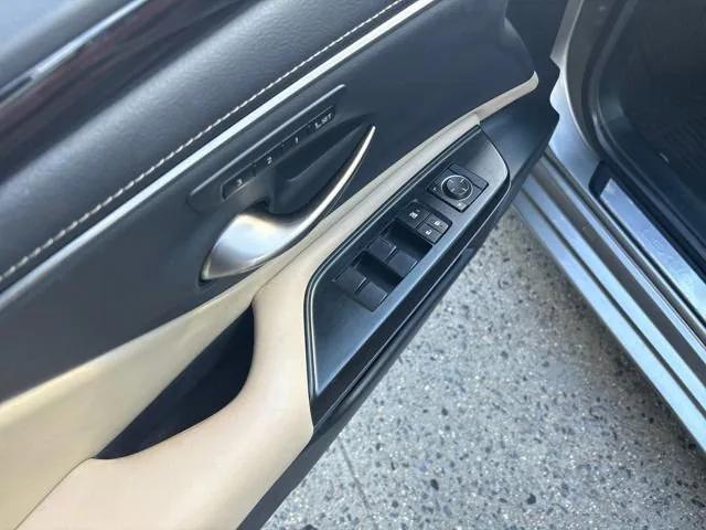 used 2019 Lexus ES 350 car, priced at $27,511