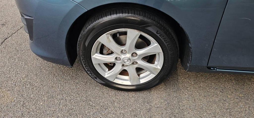 used 2010 Mazda Mazda3 car, priced at $5,395