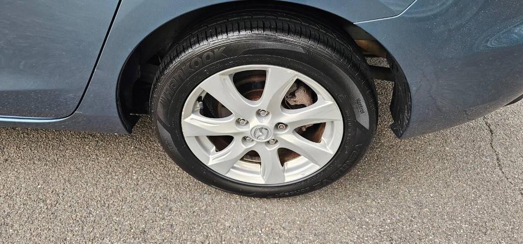 used 2010 Mazda Mazda3 car, priced at $5,395