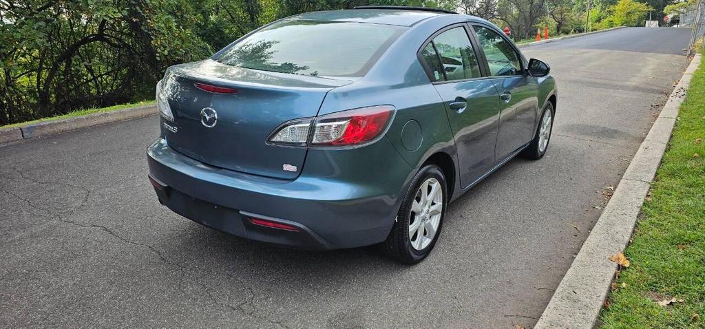 used 2010 Mazda Mazda3 car, priced at $5,395
