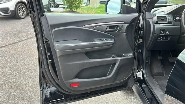 used 2022 Honda Passport car, priced at $28,891