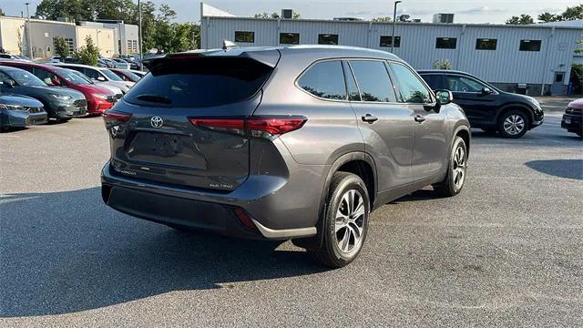 used 2021 Toyota Highlander car, priced at $34,791