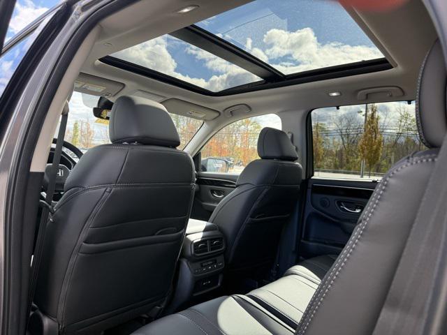 new 2025 Honda Pilot car, priced at $48,595