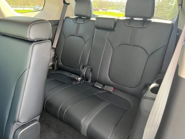 new 2025 Honda Pilot car, priced at $45,200