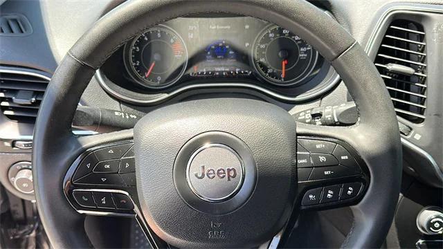 used 2023 Jeep Cherokee car, priced at $22,991