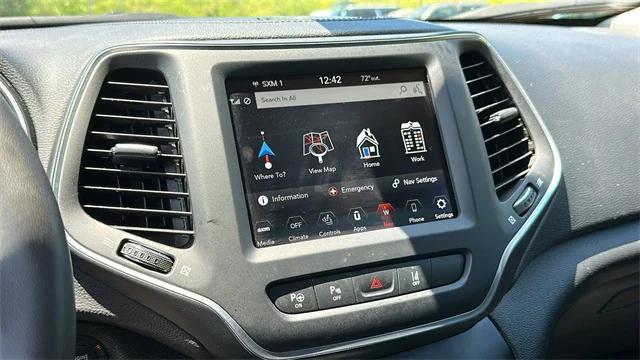 used 2023 Jeep Cherokee car, priced at $22,991