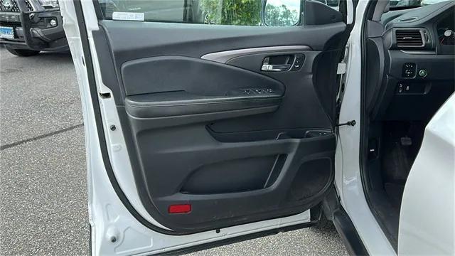 used 2022 Honda Pilot car, priced at $31,591