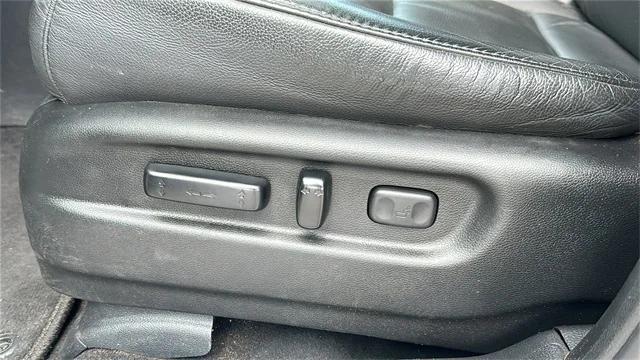 used 2022 Honda Pilot car, priced at $31,591