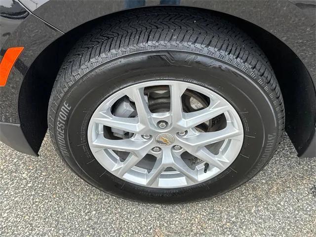 used 2024 Chevrolet Equinox car, priced at $25,991