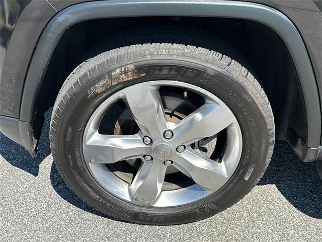 used 2012 Jeep Grand Cherokee car, priced at $11,791
