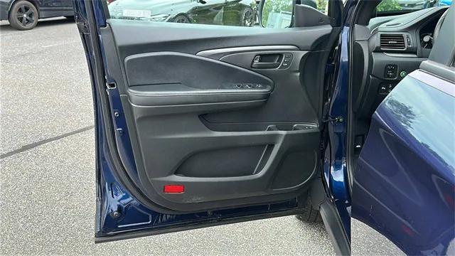 used 2022 Honda Passport car, priced at $31,991