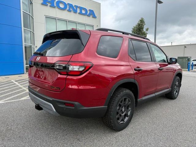 new 2025 Honda Pilot car, priced at $49,555