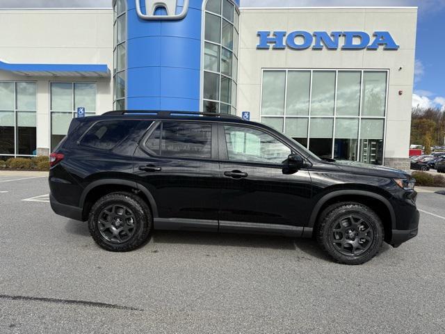 new 2025 Honda Pilot car, priced at $48,875