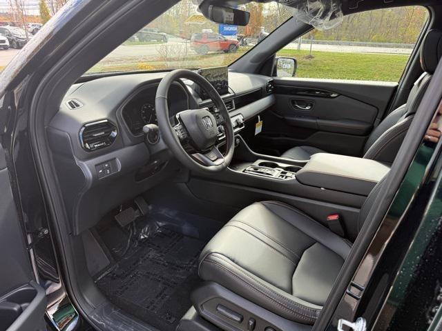 new 2025 Honda Pilot car, priced at $48,875