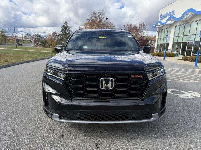 new 2025 Honda Pilot car, priced at $48,875