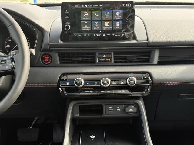 new 2025 Honda Pilot car, priced at $48,875