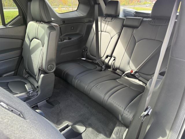 new 2025 Honda Pilot car, priced at $48,875