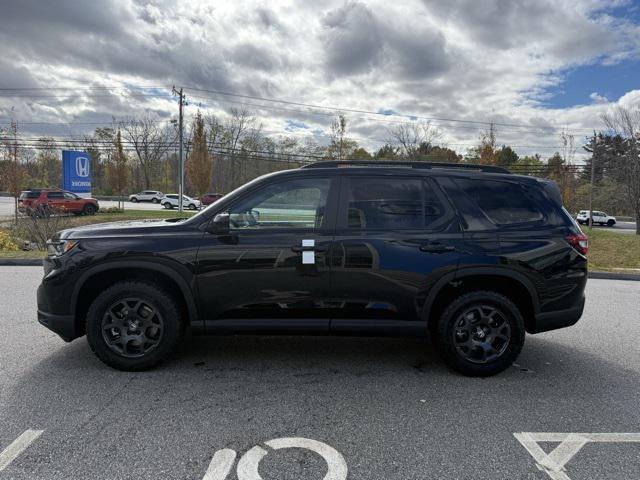 new 2025 Honda Pilot car, priced at $48,875