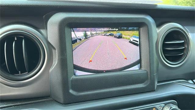 used 2021 Jeep Wrangler Unlimited car, priced at $31,591