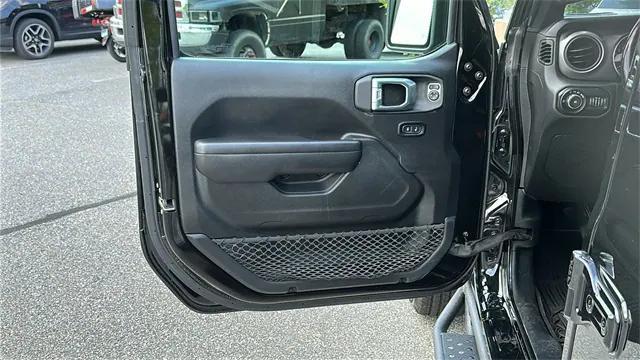 used 2021 Jeep Wrangler Unlimited car, priced at $31,591
