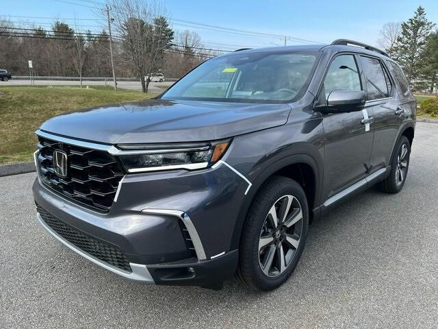 new 2025 Honda Pilot car, priced at $53,510