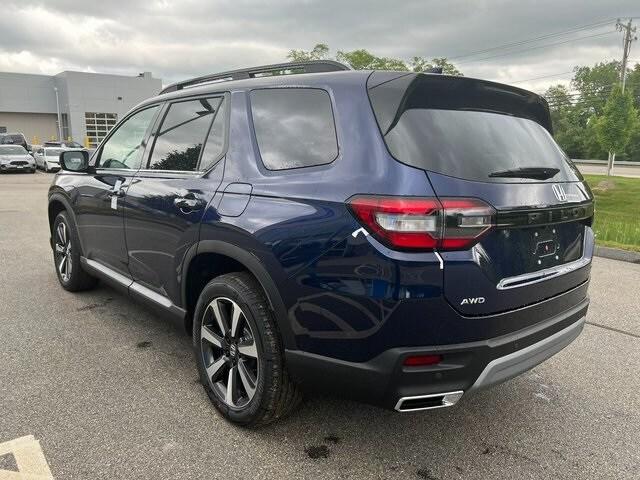 new 2025 Honda Pilot car, priced at $48,745