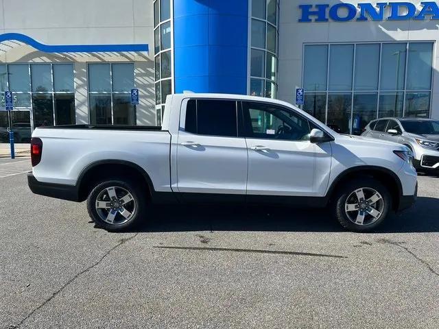 new 2025 Honda Ridgeline car, priced at $43,330