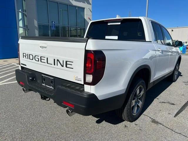 new 2025 Honda Ridgeline car, priced at $43,330