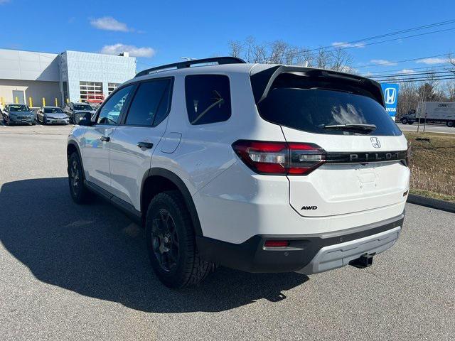 new 2025 Honda Pilot car, priced at $48,850