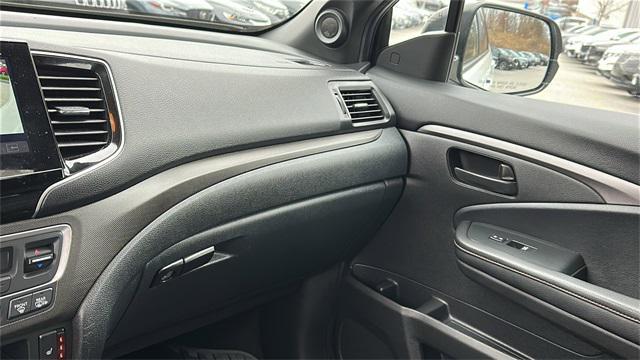 used 2022 Honda Passport car, priced at $31,991