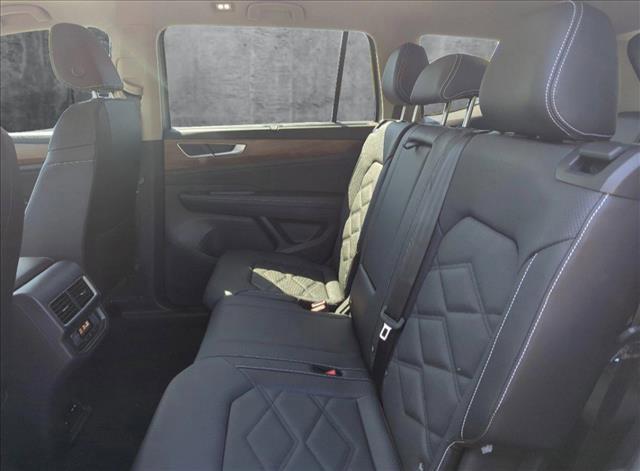 new 2025 Volkswagen Atlas car, priced at $45,961
