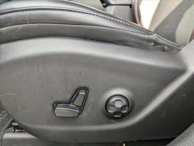 used 2019 Jeep Cherokee car, priced at $18,269