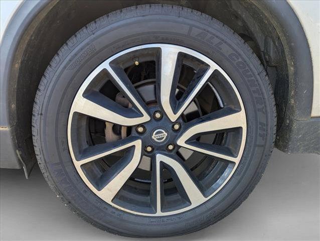 used 2020 Nissan Rogue car, priced at $14,369