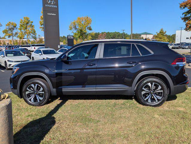 new 2026 Volkswagen Atlas Cross Sport car, priced at $40,781