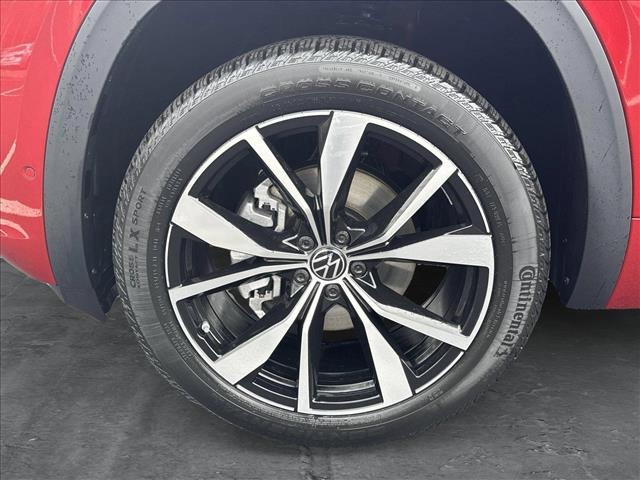 new 2025 Volkswagen Atlas car, priced at $51,932