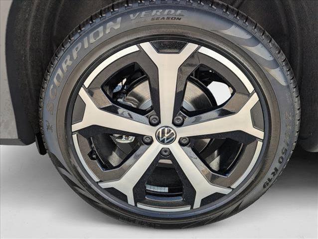 new 2025 Volkswagen Tiguan car, priced at $32,628