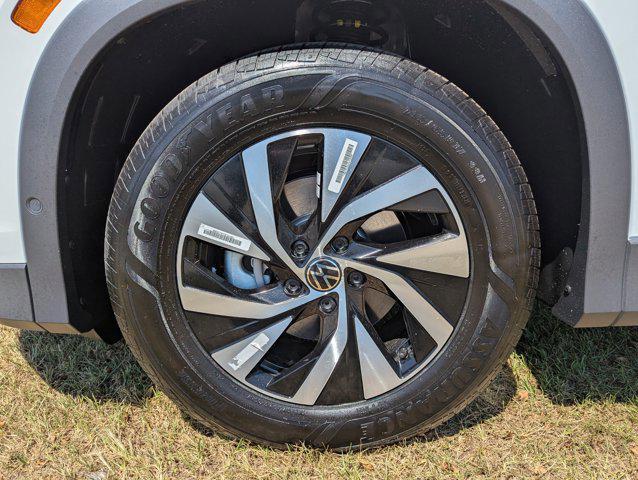 new 2025 Volkswagen Tiguan car, priced at $27,741