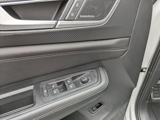 new 2025 Volkswagen Atlas Cross Sport car, priced at $48,622