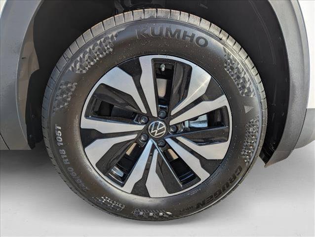 new 2026 Volkswagen Atlas car, priced at $38,057