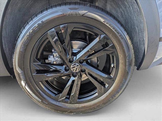 new 2026 Volkswagen Atlas Cross Sport car, priced at $53,688