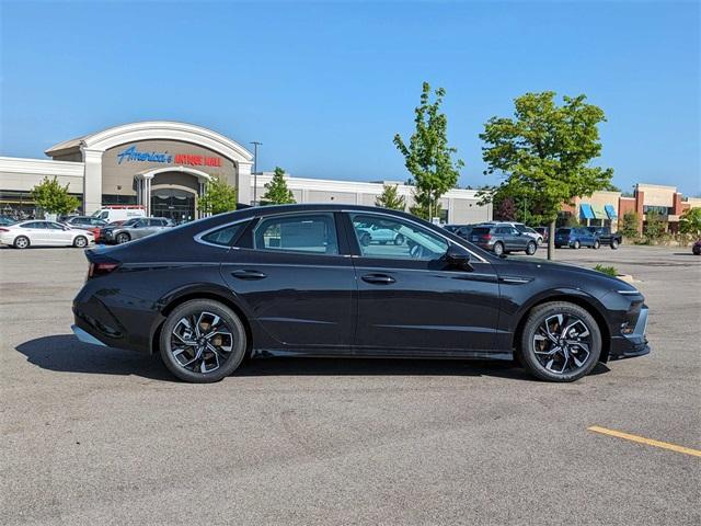 used 2024 Hyundai Sonata car, priced at $25,999