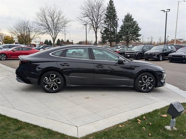 used 2024 Hyundai Sonata car, priced at $25,999