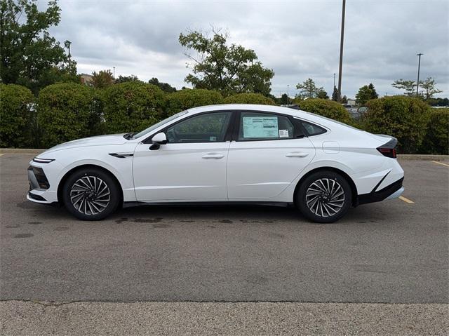 new 2024 Hyundai Sonata Hybrid car, priced at $32,449