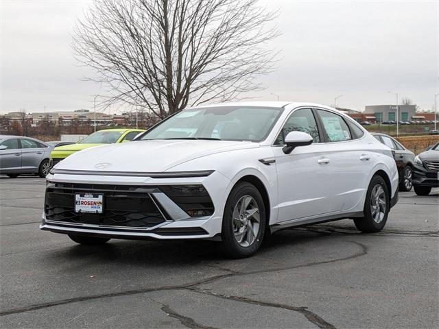 new 2025 Hyundai Sonata car, priced at $27,928