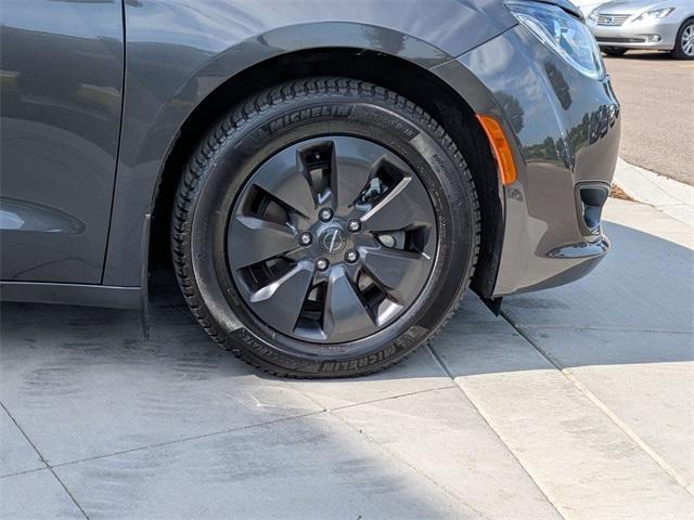 used 2020 Chrysler Pacifica Hybrid car, priced at $25,999