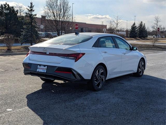 new 2025 Hyundai Elantra car, priced at $26,117