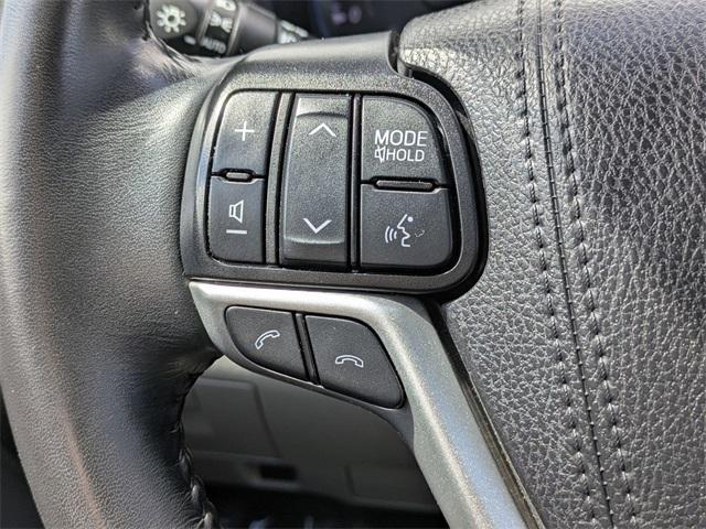 used 2019 Toyota Highlander car, priced at $24,159