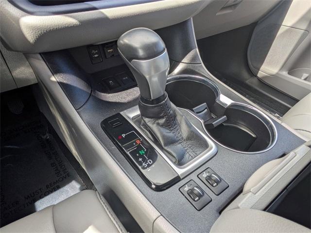used 2019 Toyota Highlander car, priced at $24,159