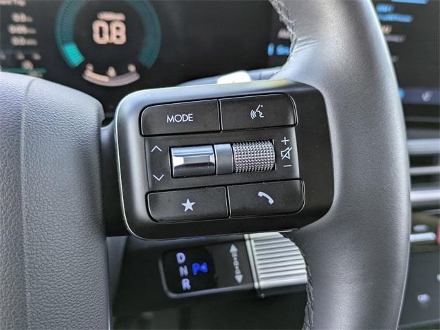 used 2025 Hyundai Santa Fe car, priced at $31,895