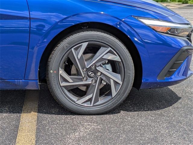 new 2025 Hyundai Elantra car, priced at $23,214
